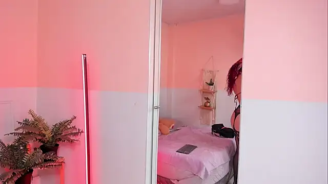 Camila_Rivers Adlı Modelin Canlı XXX Sohbeti