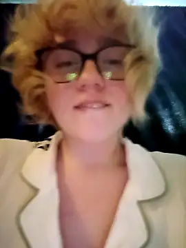 mcjbgfhgjhiiilllufjyf: онлайн-секс-чат