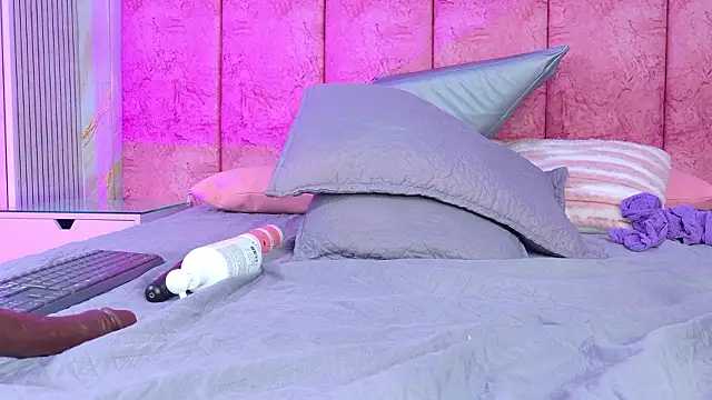 emmacurvy's Live XXX Chat