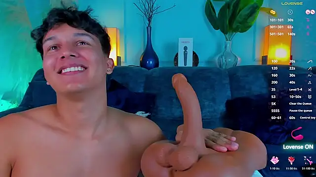 Leo_Savage_ Pertunjukan Webcam