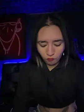 Sophie_LS Chat XXX in diretta