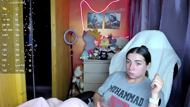 Fiery_Brunette_: απευθείας συνομιλία ΧΧΧ