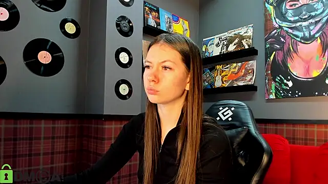 Chat +18 de Nicole_Charm ao vivo