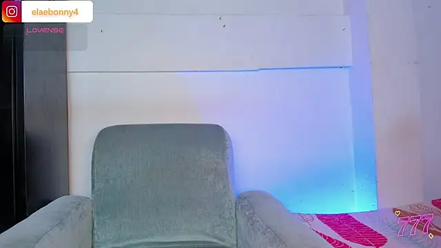 Keily-w Adlı Modelin Canlı XXX Sohbeti