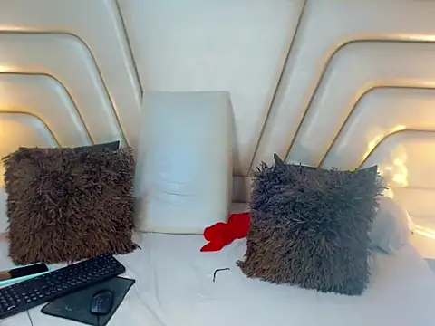 shaira_dollsexyのウェブカメラショー