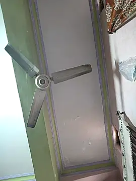 sanu_07 élő XXX-chatje