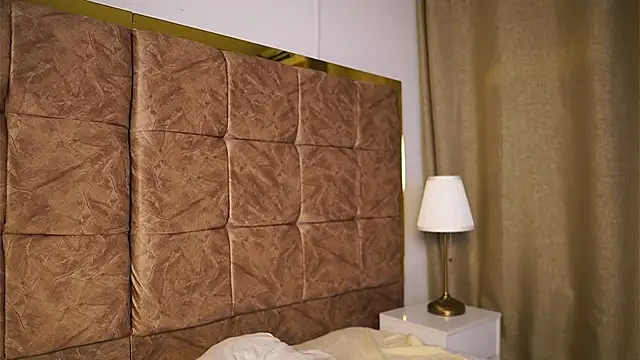 Daisha_Riley Adlı Modelin Canlı XXX Sohbeti