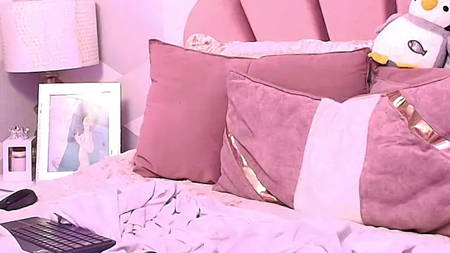 KylieMonnett – Kamerová šou