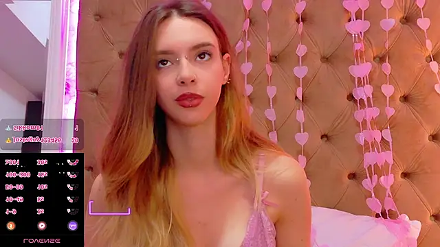 CoraVex 라이브 XXX 채팅