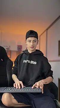 Sebastian_Reed's Live XXX Chat