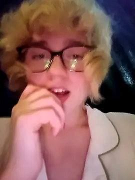 mcjbgfhgjhiiilllufjyf's Live XXX Chat