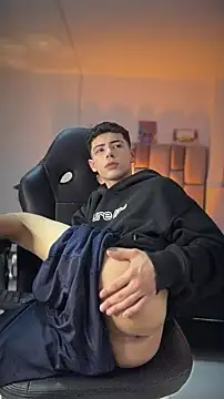 Sebastian_Reed – Naživo XXX chat