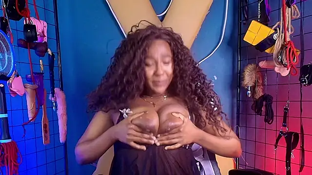 Онлайн чат XXX MrEbonybdsm