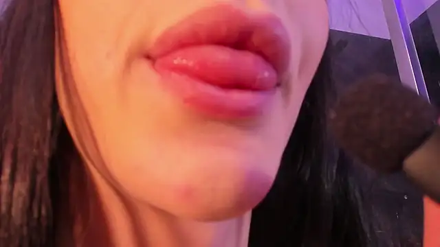 Chat XXX ao vivo de realhotfallingdevil