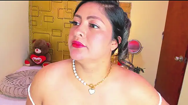 Julia_HayeのライブXXXチャット