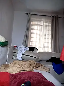 Massive-1のライブXXXチャット