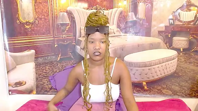 EroticSexyPrada's Live XXX Chat