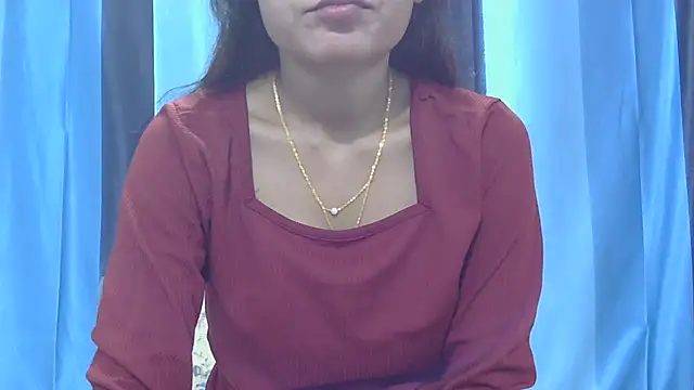 Aarti_misty71 élő XXX-chatje