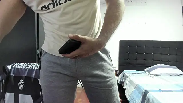 Ryan_xc1 Live XXX-Chat