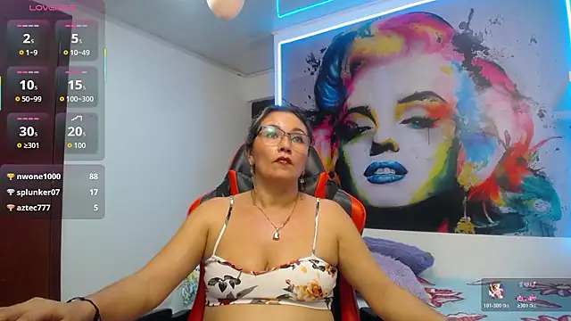 noelia_milf19 现场XXX聊天