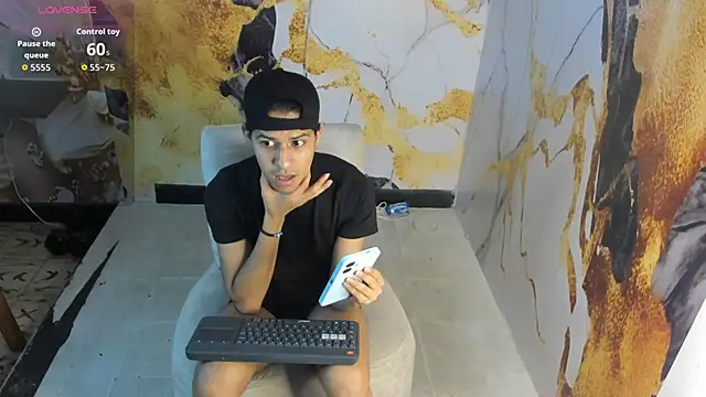 XXX chat uživo modela Victor_LatinBoy