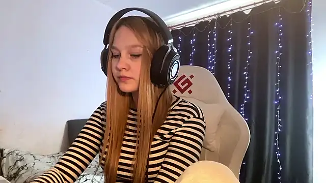 axin_burnell's Live XXX Chat