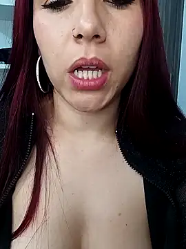 LavaGirl07のライブXXXチャット