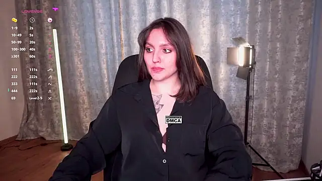 Chat +18 de Hoot_owl_cb ao vivo