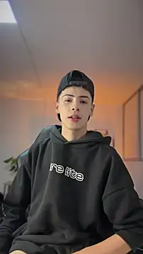 Chatroom XXX en direct de Sebastian_Reed