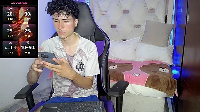 johnny_cagee 网络视讯表演