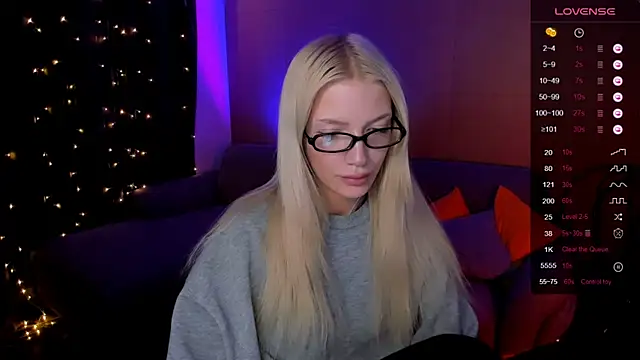 AnyaTaylor_ élő XXX-chatje