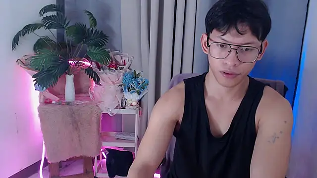 pinkcock_froi2305 在線直播表演