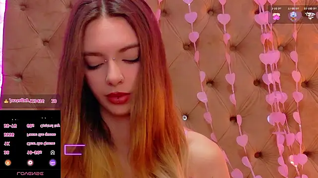 CoraVex's Live XXX Chat