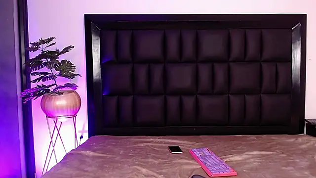 Chat XXX Live mia_roosee1