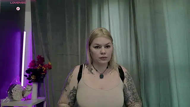 แชท XXX สดของ Issa_Jo