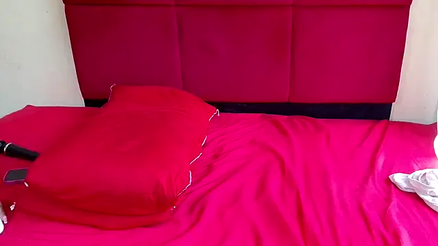 Show Webcam de HugeTitisxx