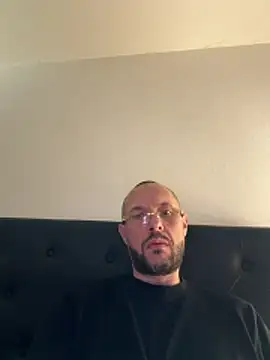 Guitccch – webcam-show