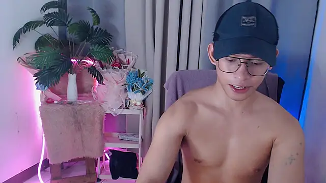 Chat XXX en directo de pinkcock_froi2305