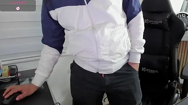 Chat XXX en directo de Rick_Adams