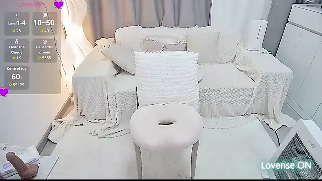 Feifei-cn live XXX chat