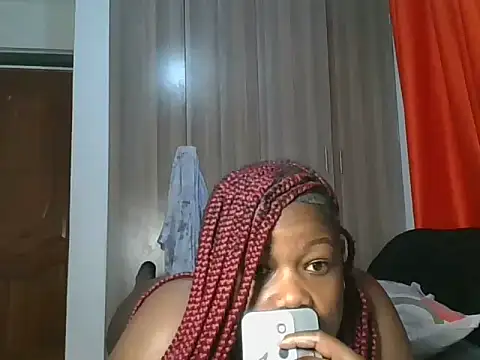 freaky_juicy élő XXX-chatje