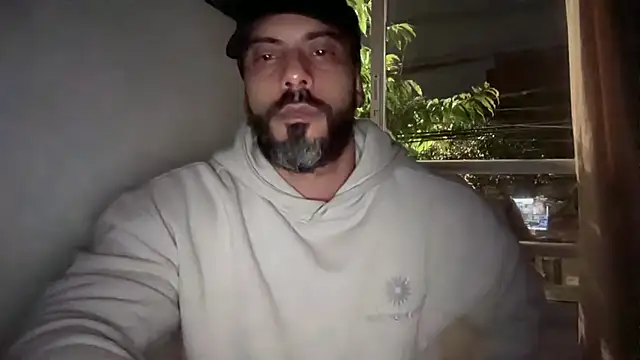 romeolovedark Show in webcam