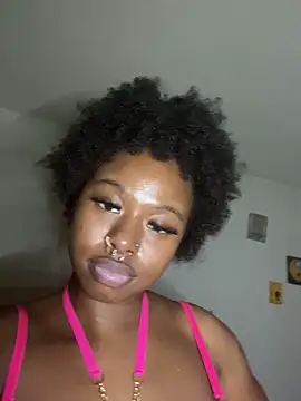 Chatroom XXX en direct de TinyBlazian901