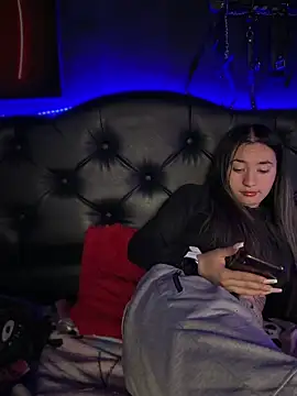 Sophie_LS Adlı Modelin Canlı XXX Sohbeti