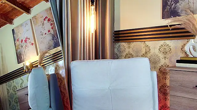 Madissononee Chat XXX in diretta