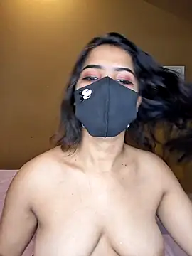 Noor-Bold's Live XXX Chat