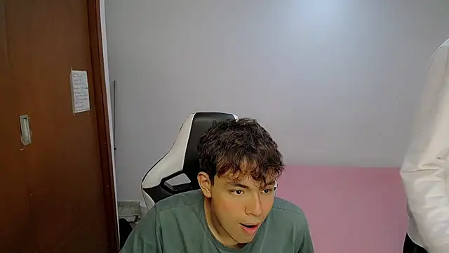 Maxwell_boysのウェブカメラショー