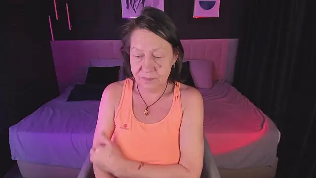 LindaPassionate's Live XXX Chat