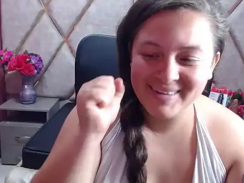 XXX chat uživo modela Sarah_Boobs_