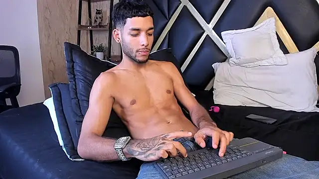 Thiagoferreti 即時 XXX 聊天